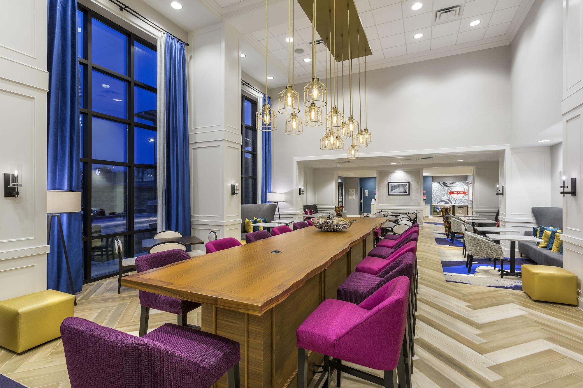 Hampton Inn & Suites Newport/Cincinnati, Ky מראה חיצוני תמונה