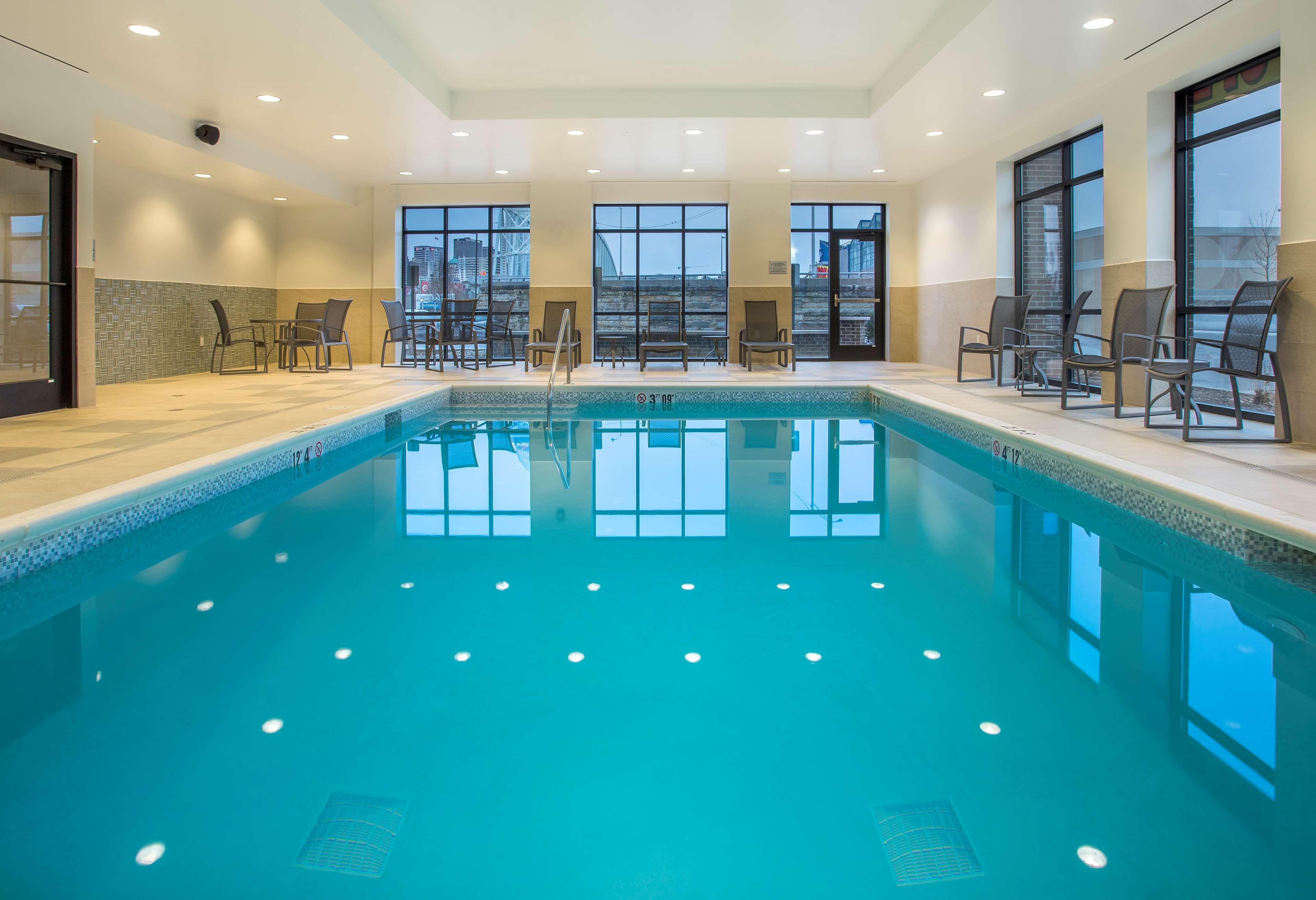 Hampton Inn & Suites Newport/Cincinnati, Ky מראה חיצוני תמונה