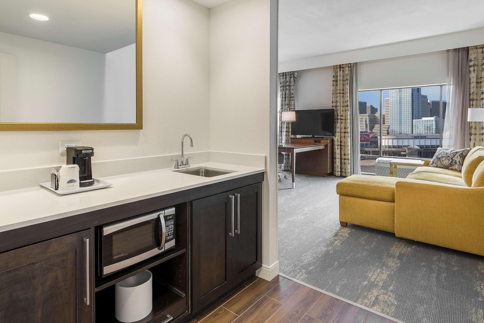Hampton Inn & Suites Newport/Cincinnati, Ky מראה חיצוני תמונה