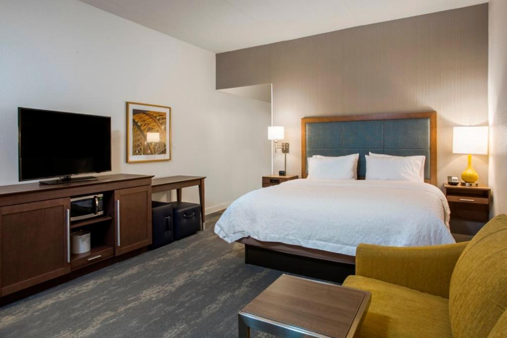 Hampton Inn & Suites Newport/Cincinnati, Ky מראה חיצוני תמונה