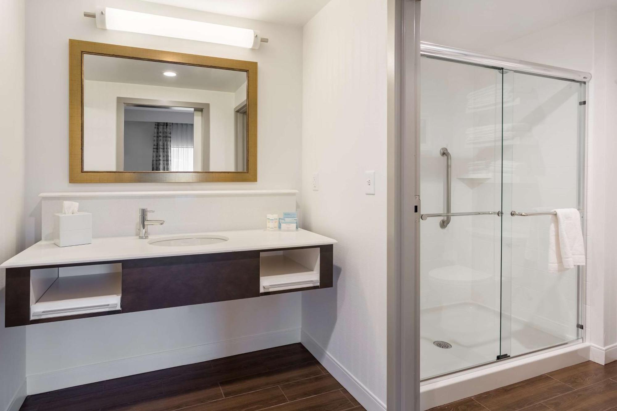 Hampton Inn & Suites Newport/Cincinnati, Ky מראה חיצוני תמונה