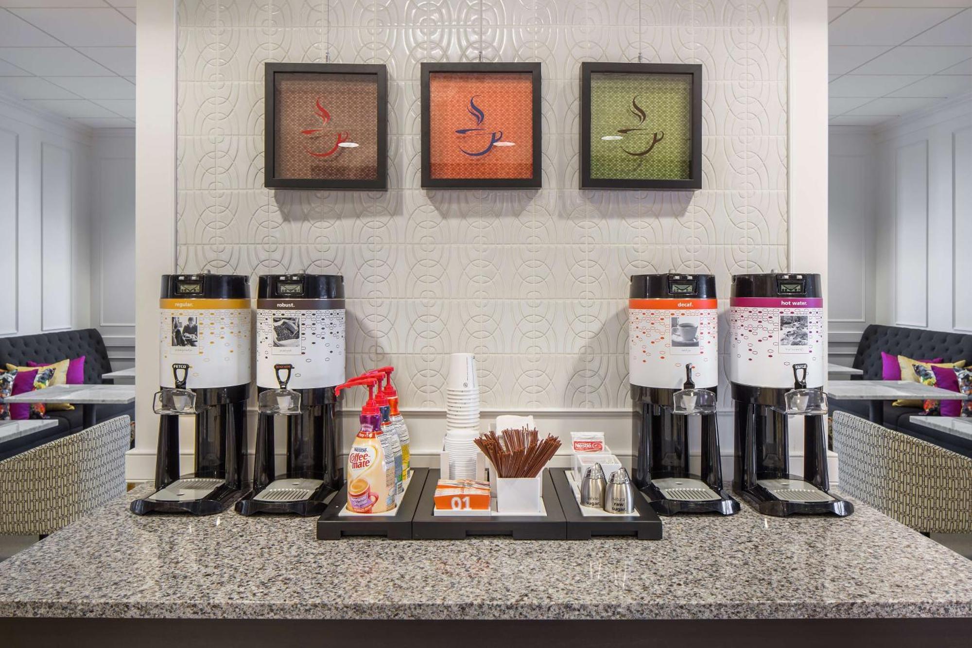 Hampton Inn & Suites Newport/Cincinnati, Ky מראה חיצוני תמונה